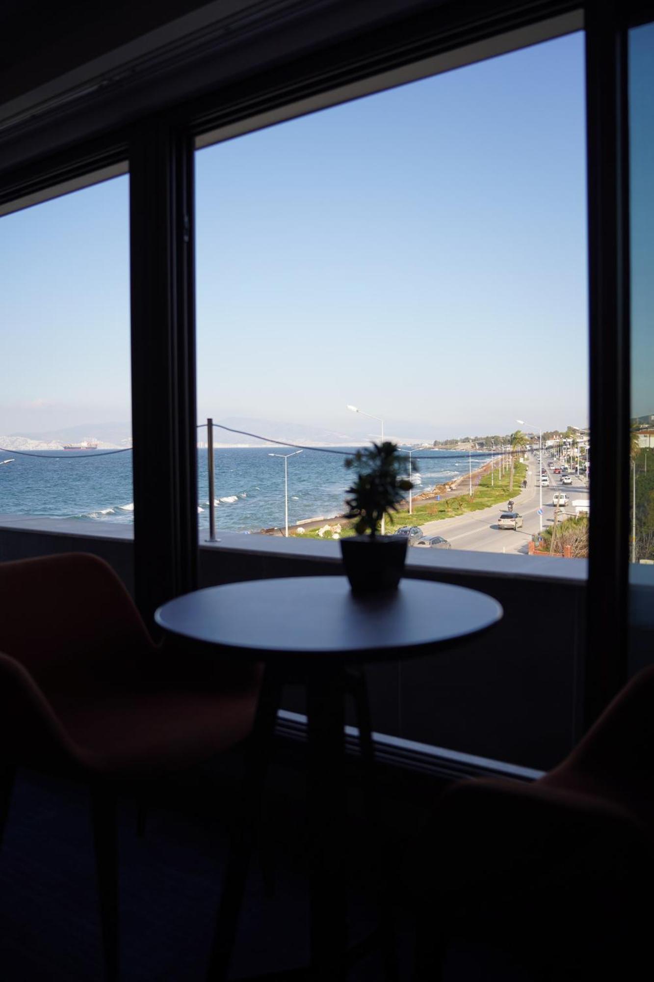 Rudis Hotel Narlidere Exterior photo